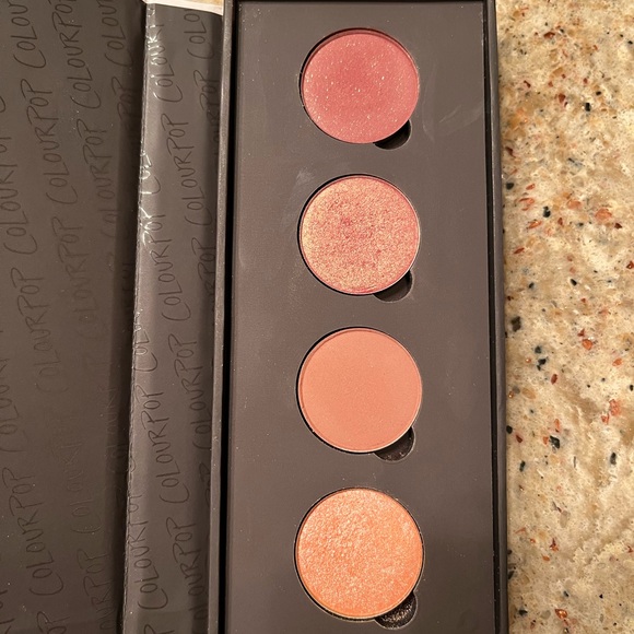 Colour Pop eyeshadow palette - Picture 2 of 4